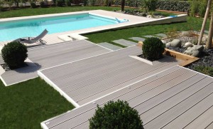 Liaison terrasse-piscine proche Saint-Orens